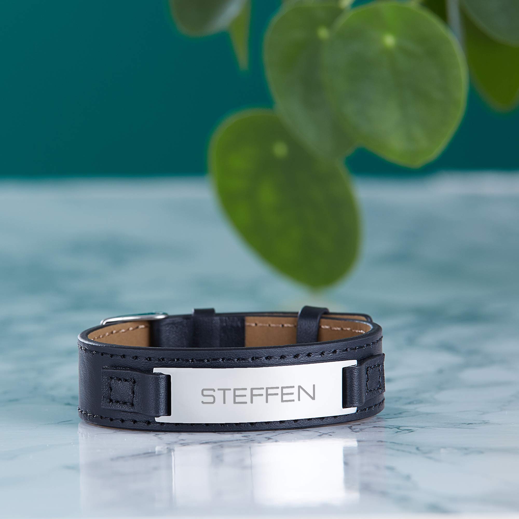 Lederarmband - Breit - Schwarz - Name - Personalisiert