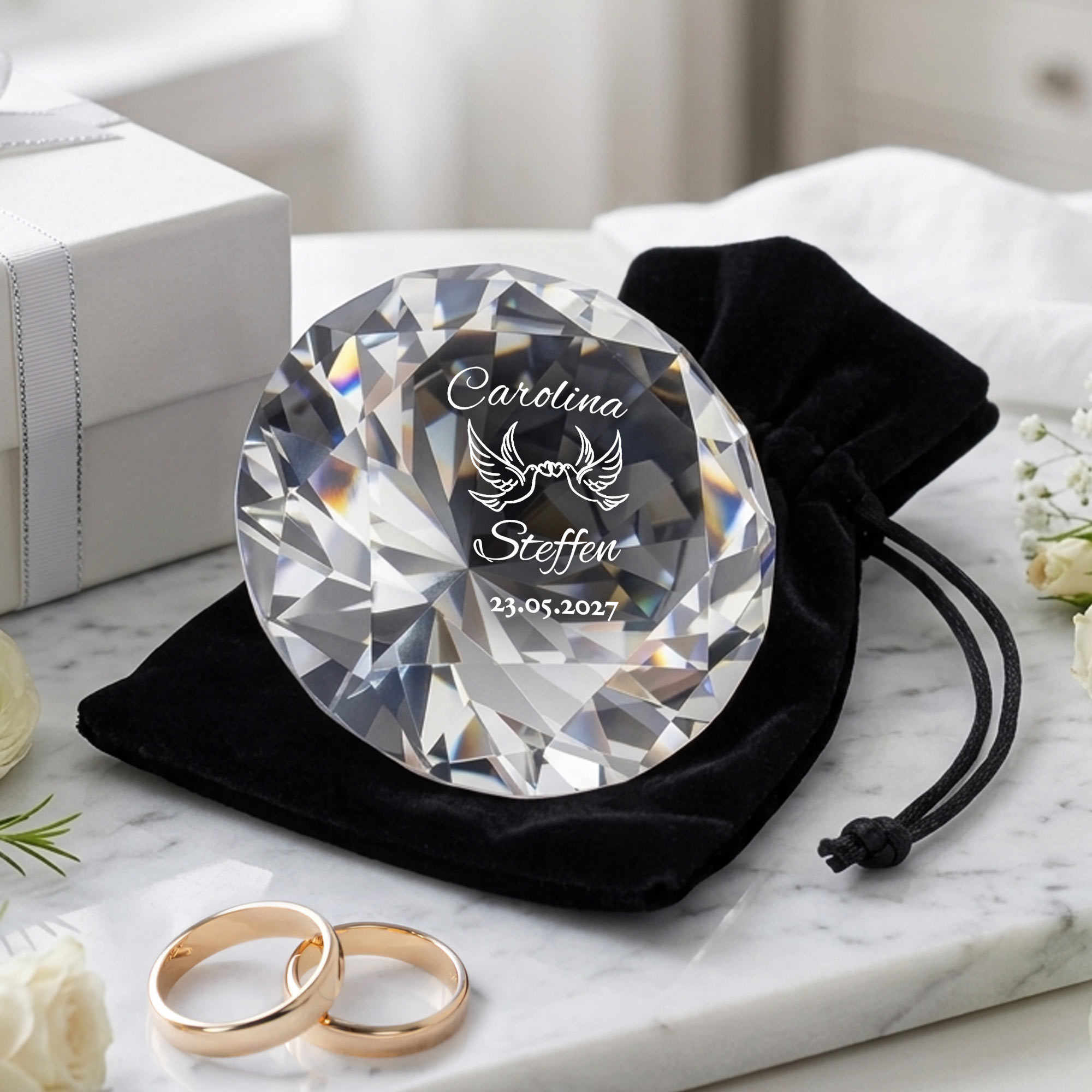 Diamant Kristall mit Gravur und Samtsäckchen - Liebestauben