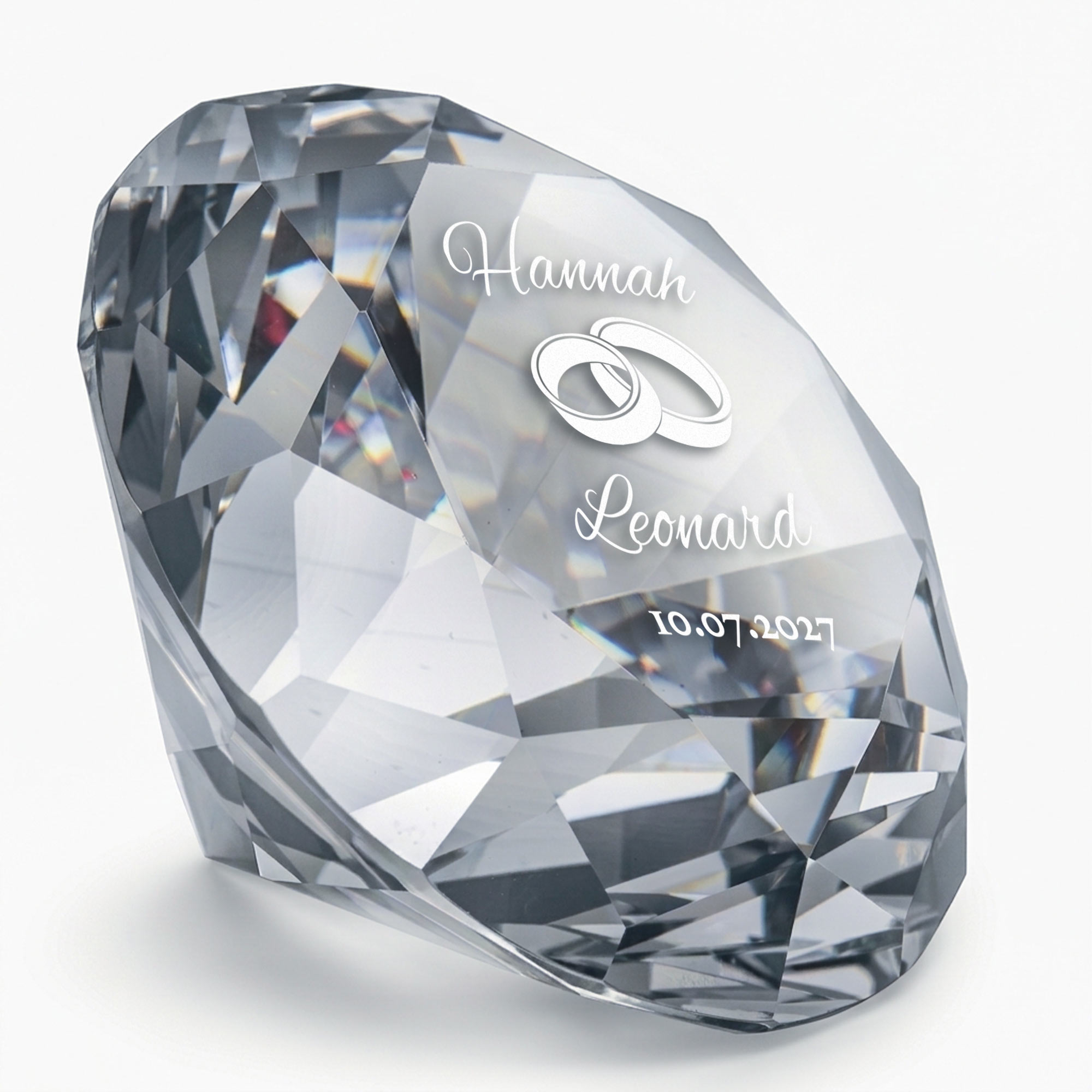 Diamant Kristall mit Gravur zur Hochzeit mit Samtsäckchen Diamant Kristall mit Gravur zur Hochzeit mit Samtsäckchen