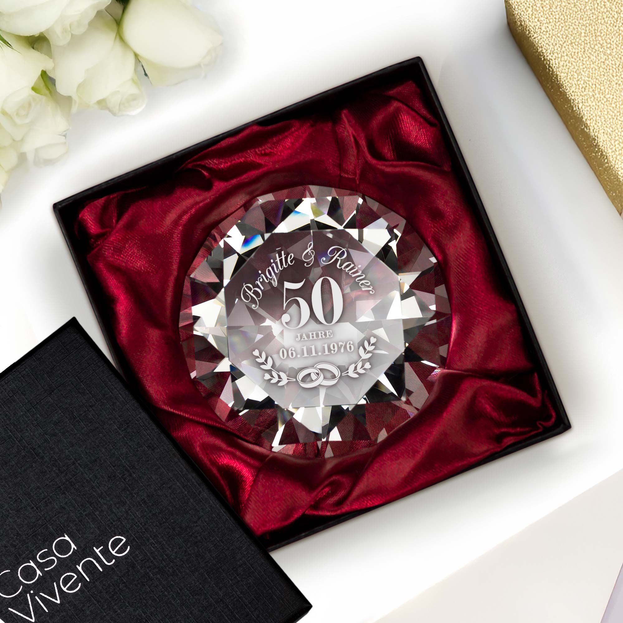 Diamant Kristall mit Gravur zur Goldhochzeit und Ring Displayständer