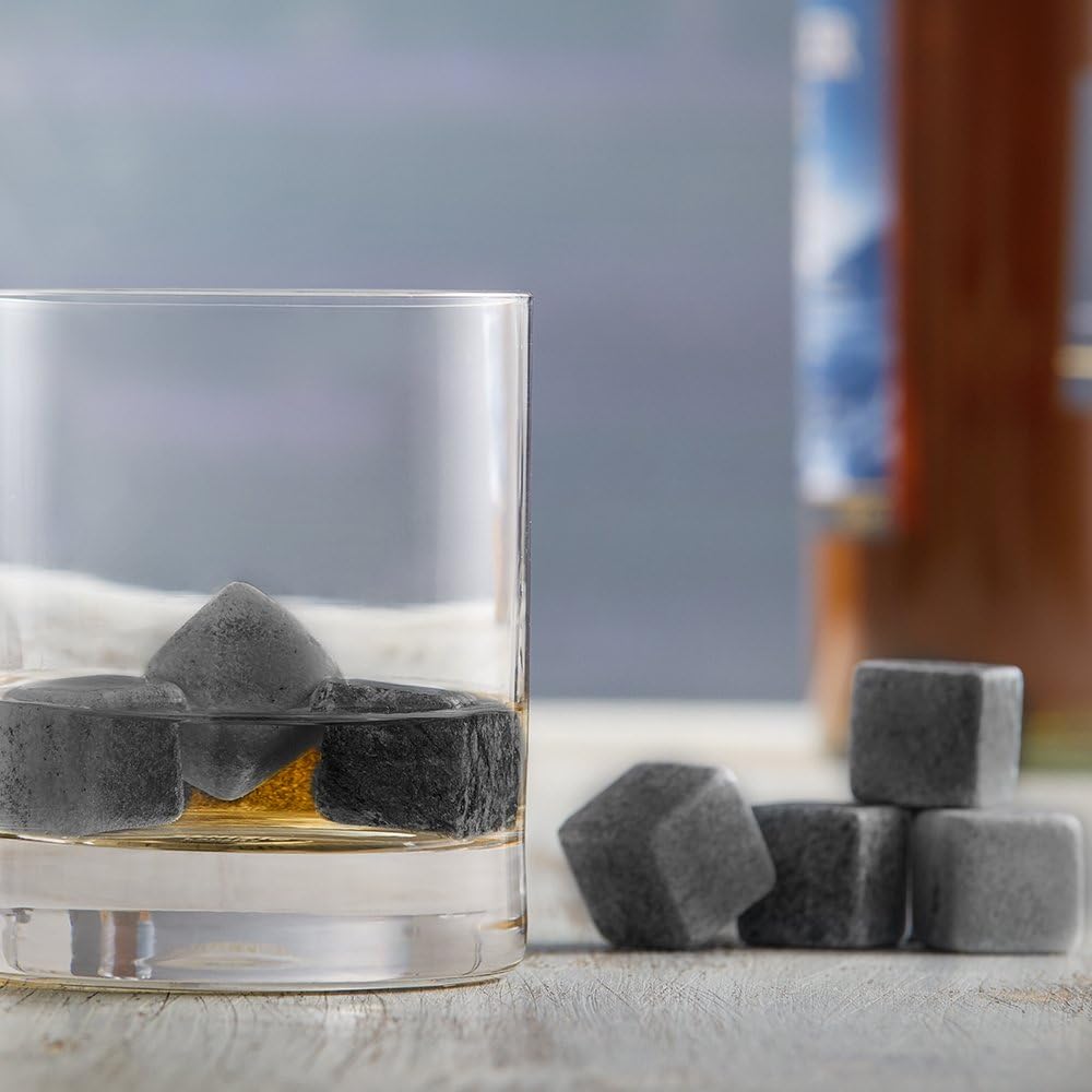 Whiskysteine in edler Holzbox