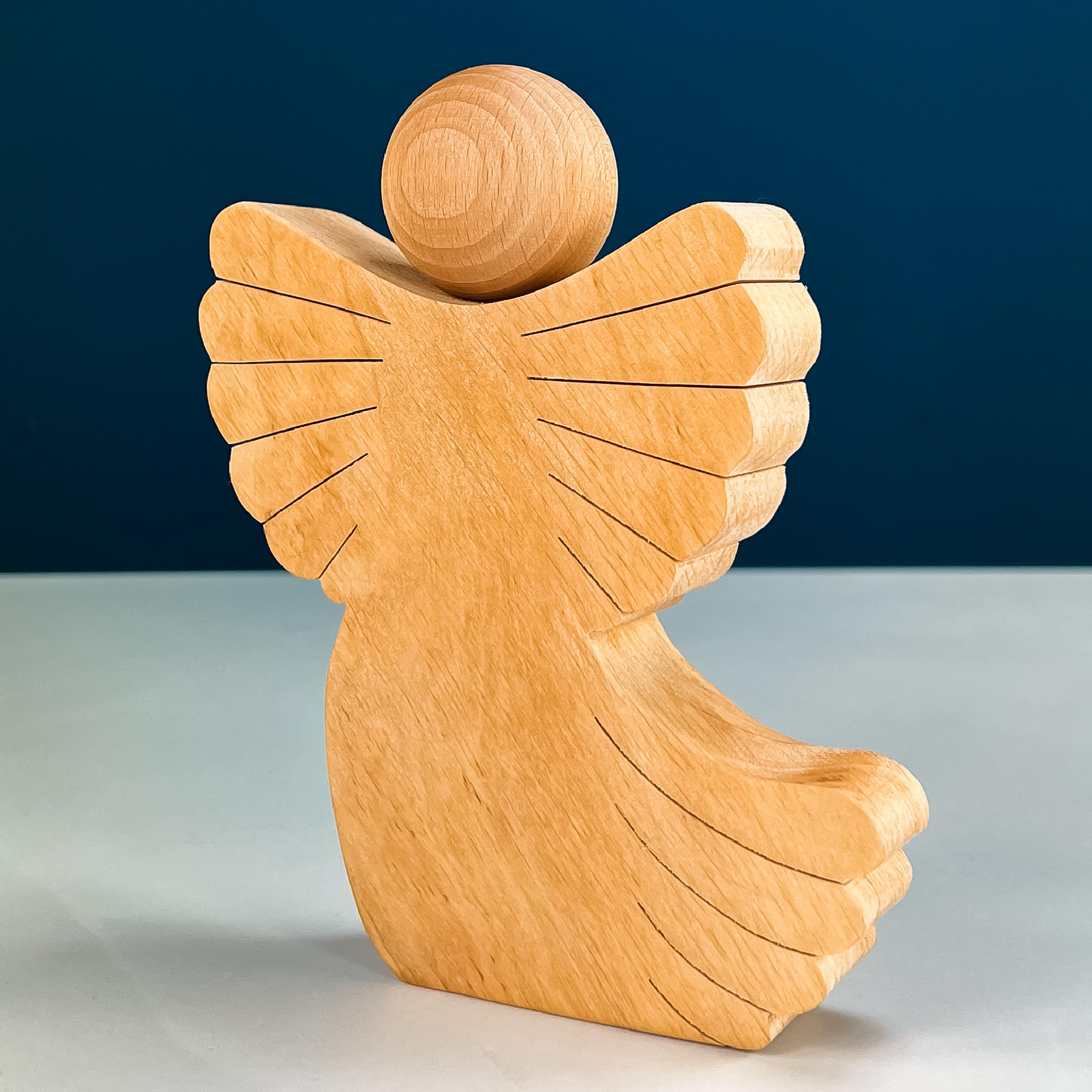 Holzengel mit Schweif - personalisiert zur Konfirmation