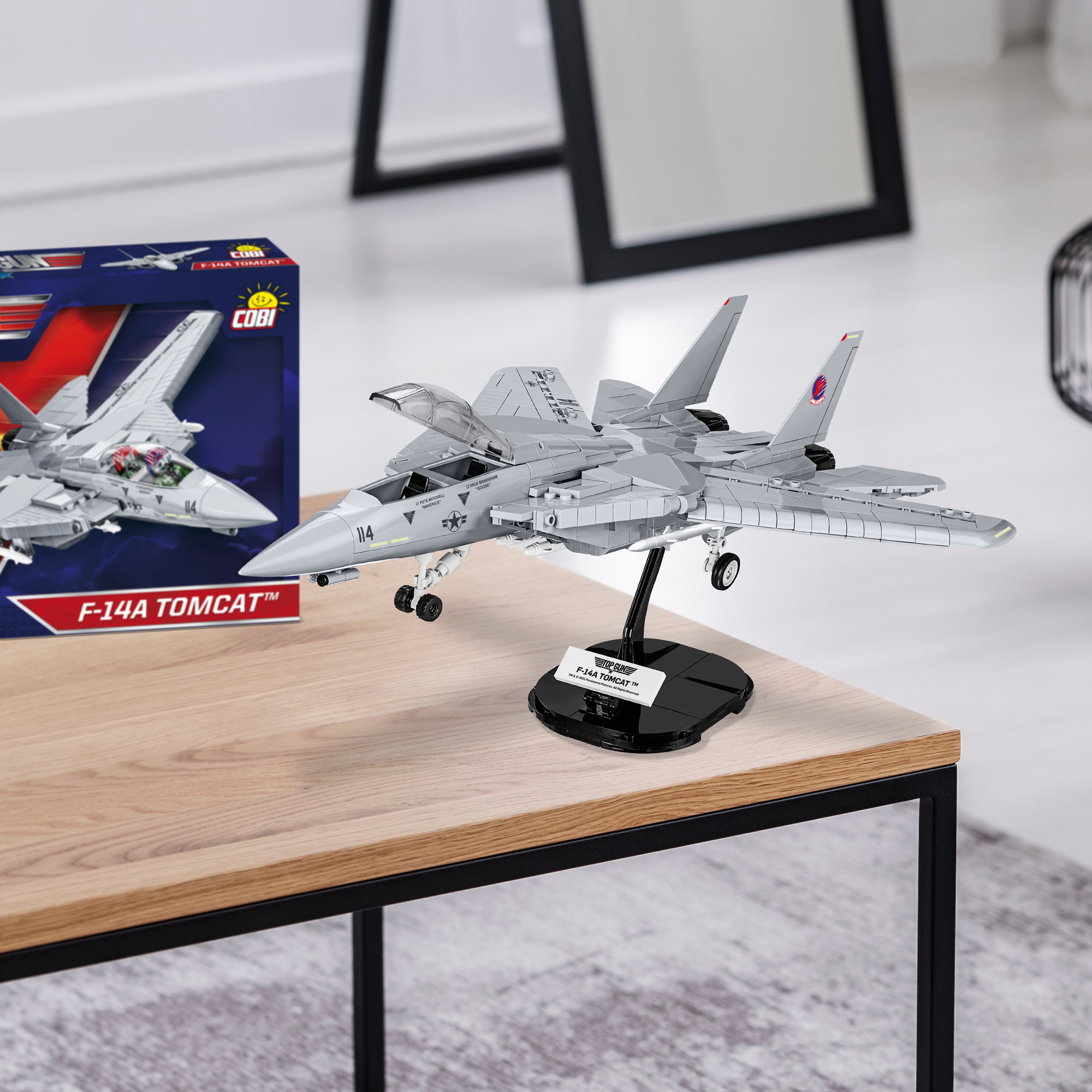 おもちゃ TOPGUN F-14A TOMCAT トップガン COBI5811 大人気の商品