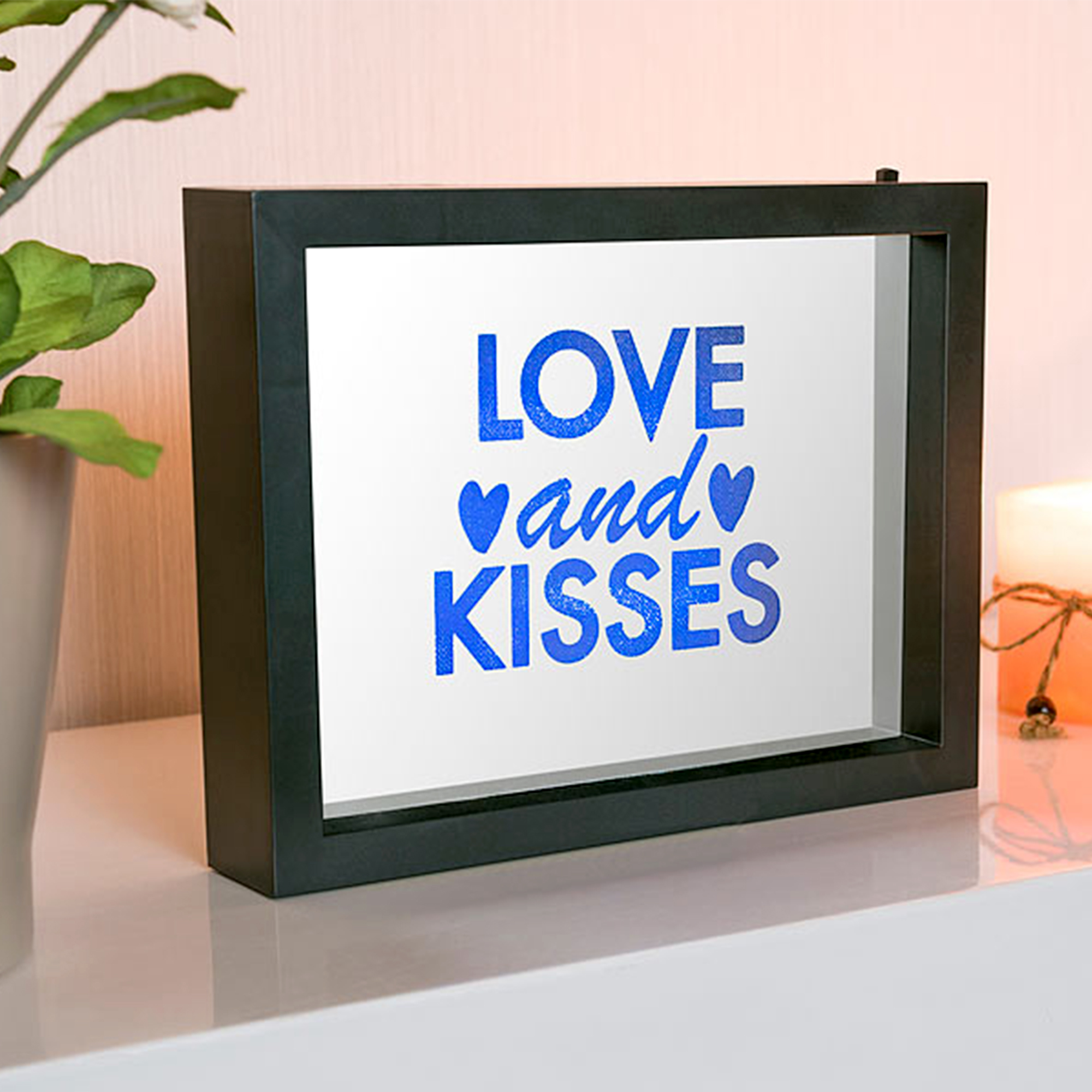 LED Rahmen mit Farbwechsel - Love And Kisses 4065 - 4