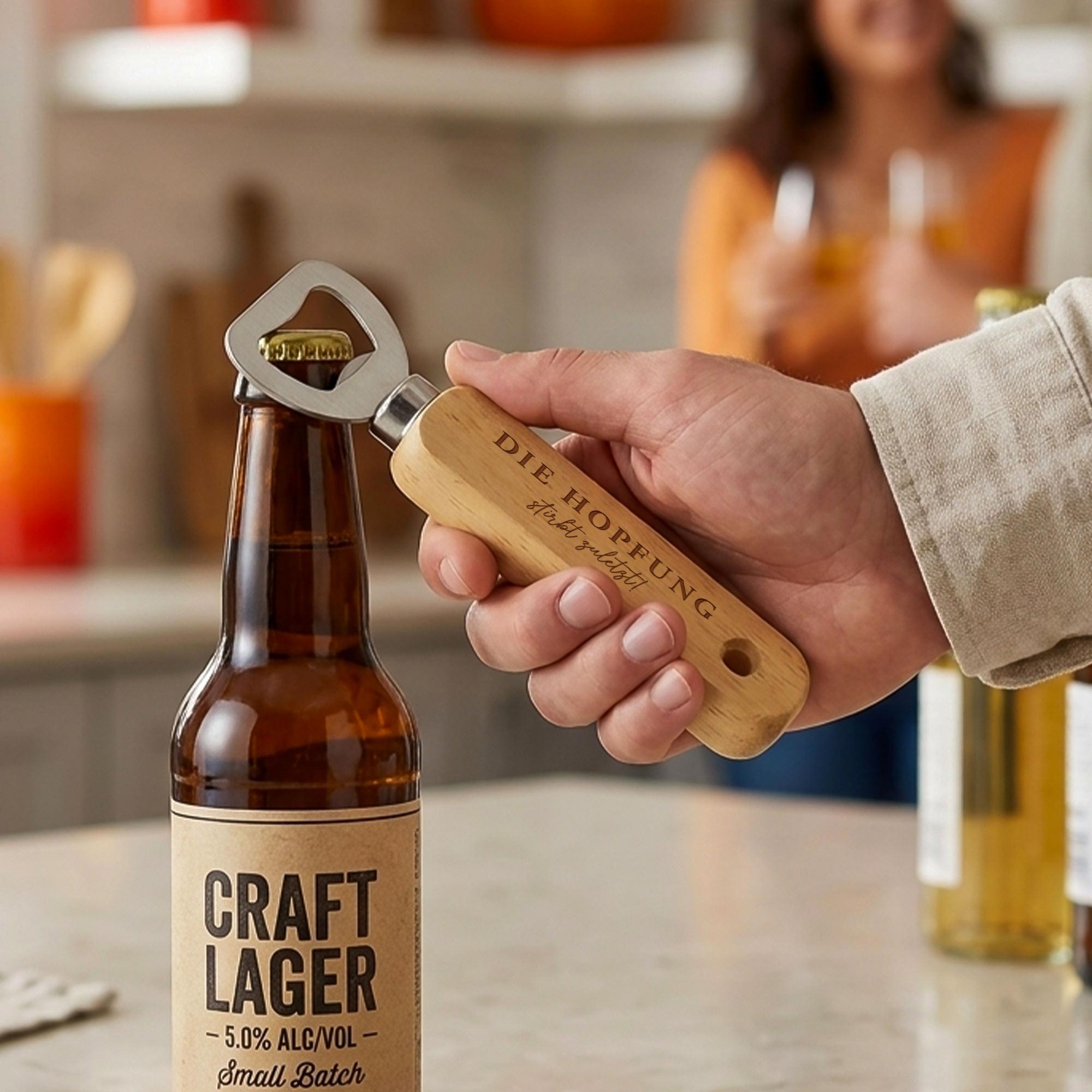 Personalisierter Flaschenöffner aus Holz Personalisierter Flaschenöffner aus Holz