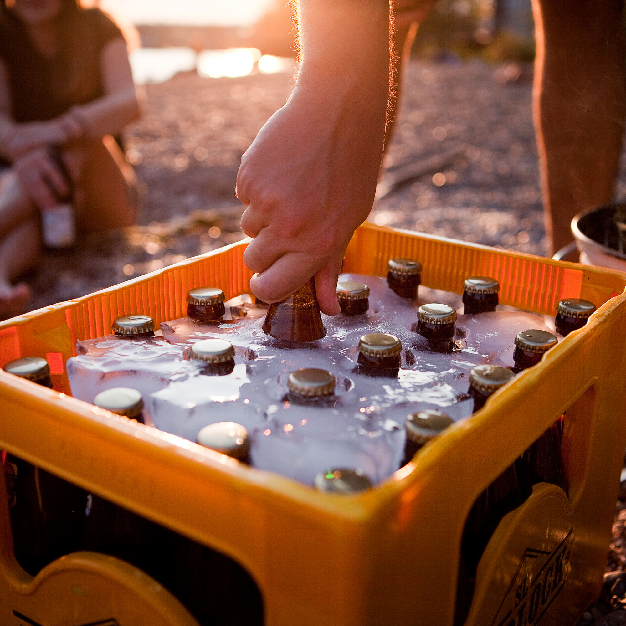 Bierkühler - Eisblockform für Bierkisten - 0,5 l Flaschen