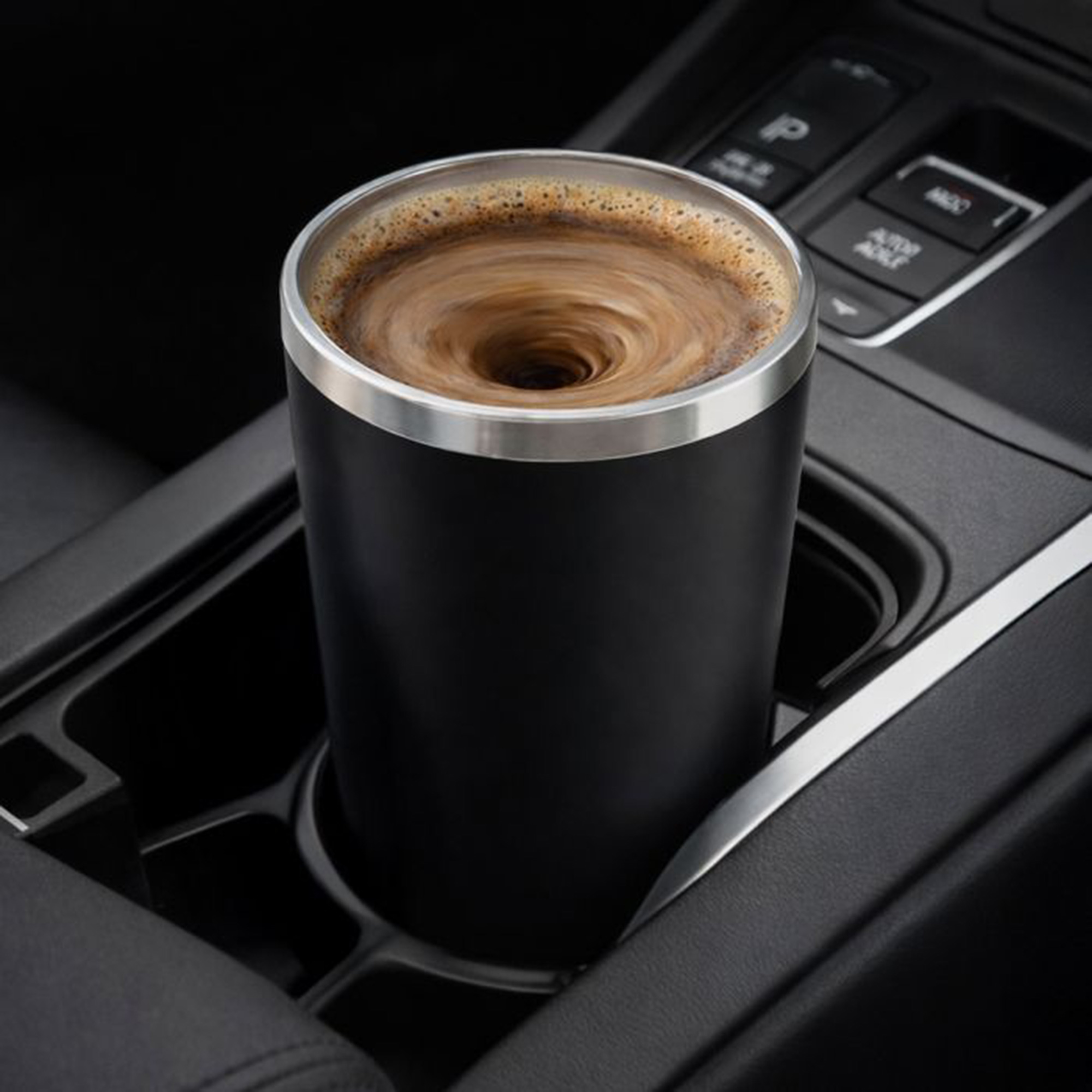 Selbst umrührender Becher To Go mit Deckel