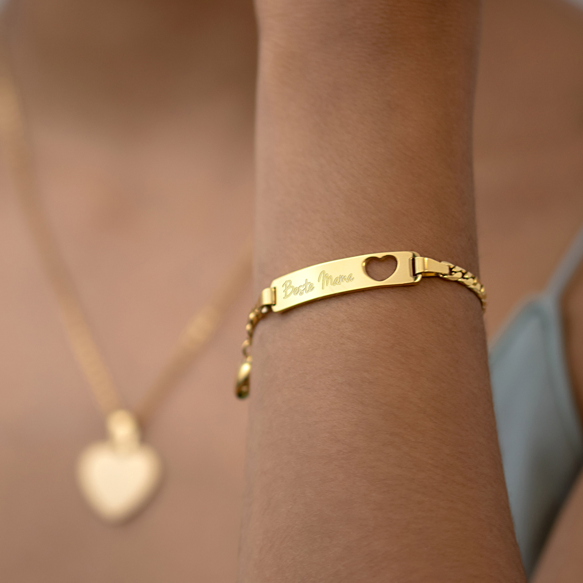 Gold Armband mit Herzstanze - Beste Mama