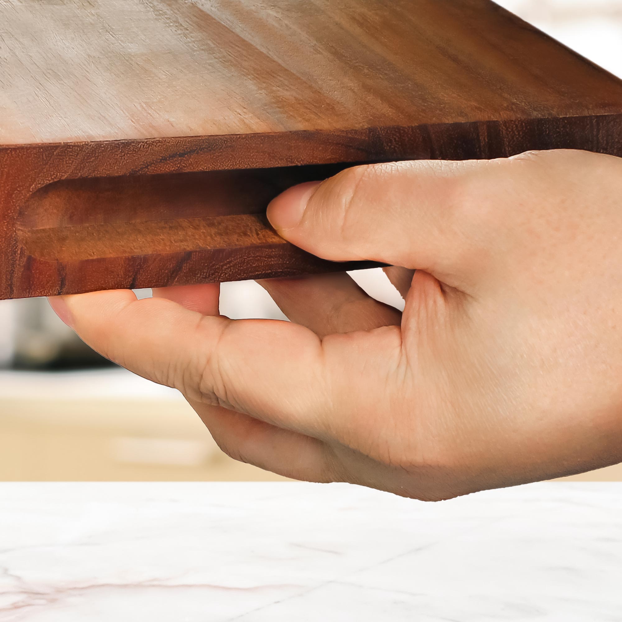 Schneideblock mit Griffmulden - Herr der Klinge Gravur