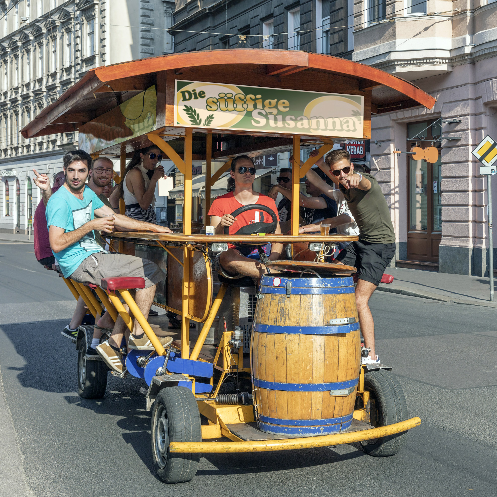 Euer eigenes Bierbike - Thekenfahrrad und Familienkutsche 3789