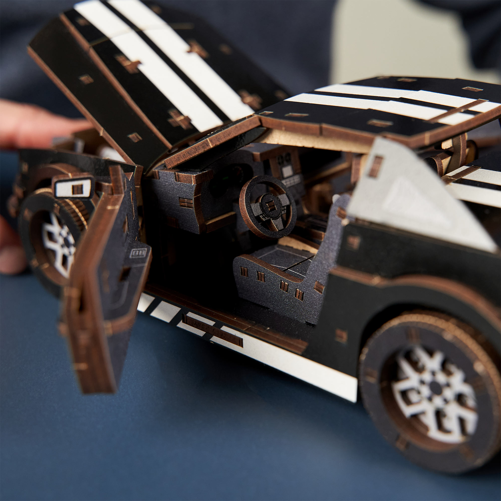 Holzpuzzle 3D - Auto - Stallion GT Schwarz