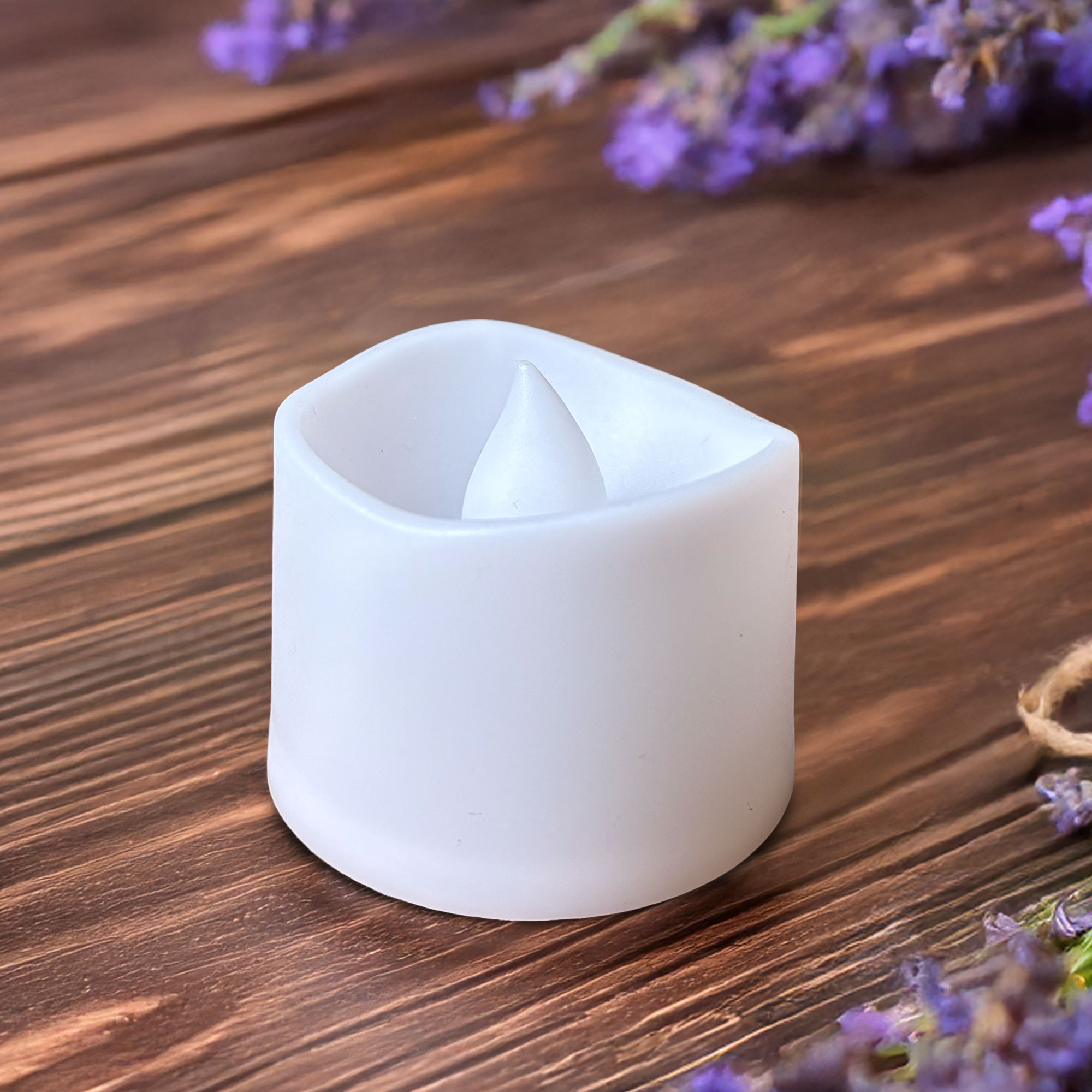 LED Teelicht mit Timer - warmweißes flackerndes Kerzenlicht