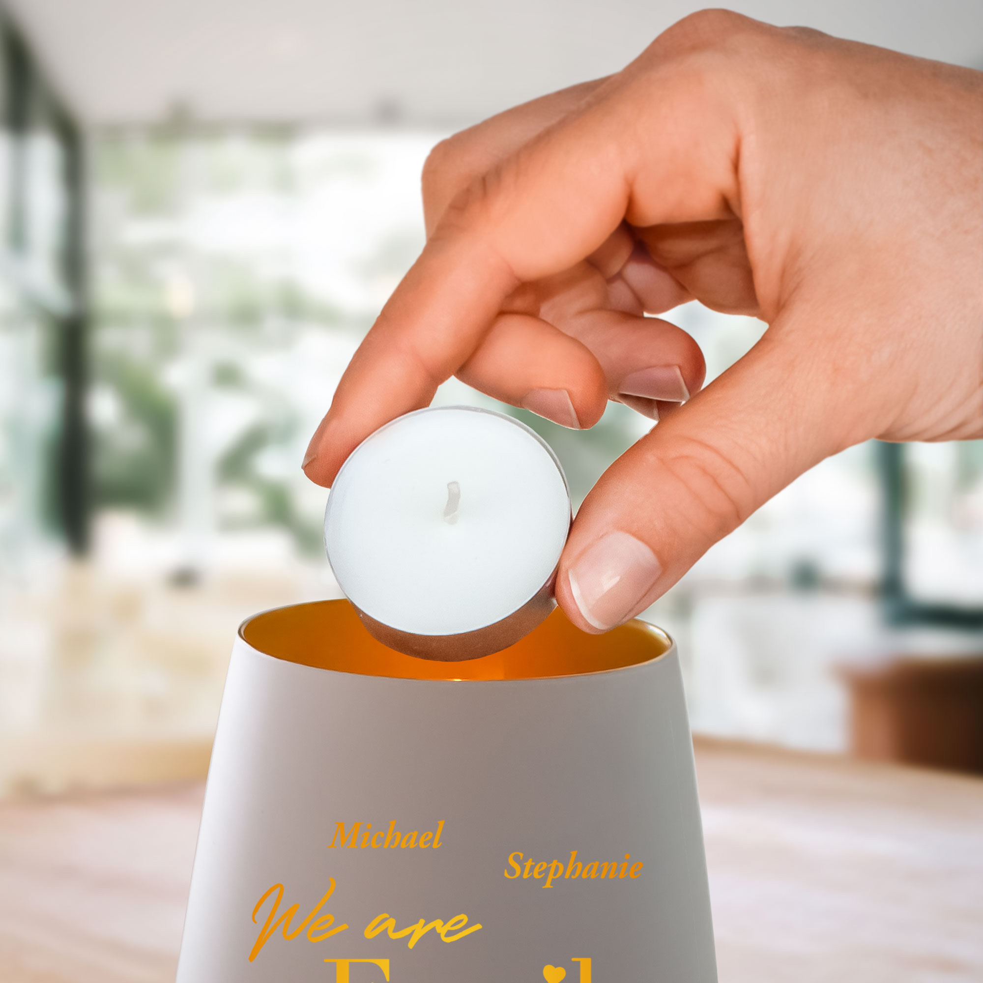 Weißes Windlicht mit Gravur - Family