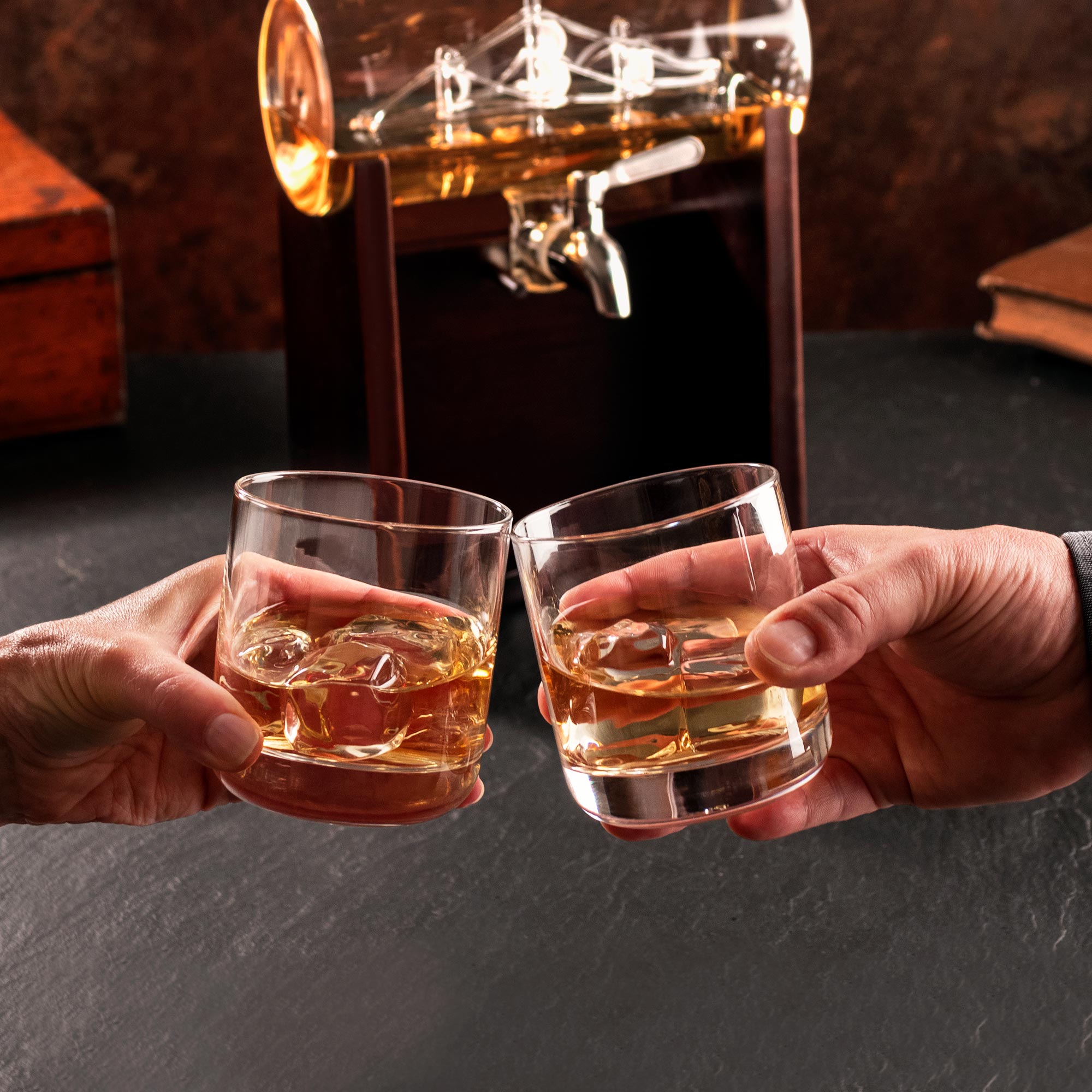 Whisky Set - Fass Karaffe mit 2 Gläsern