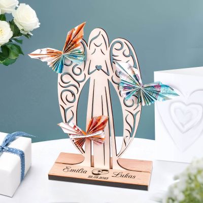 Großer Geldengel aus Holz mit Gravur zur Hochzeit -