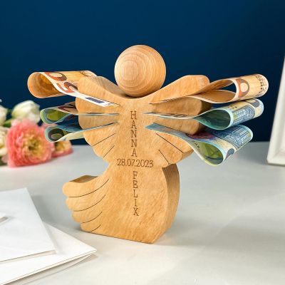 Holzengel mit Schweif - personalisiert mit Namen und